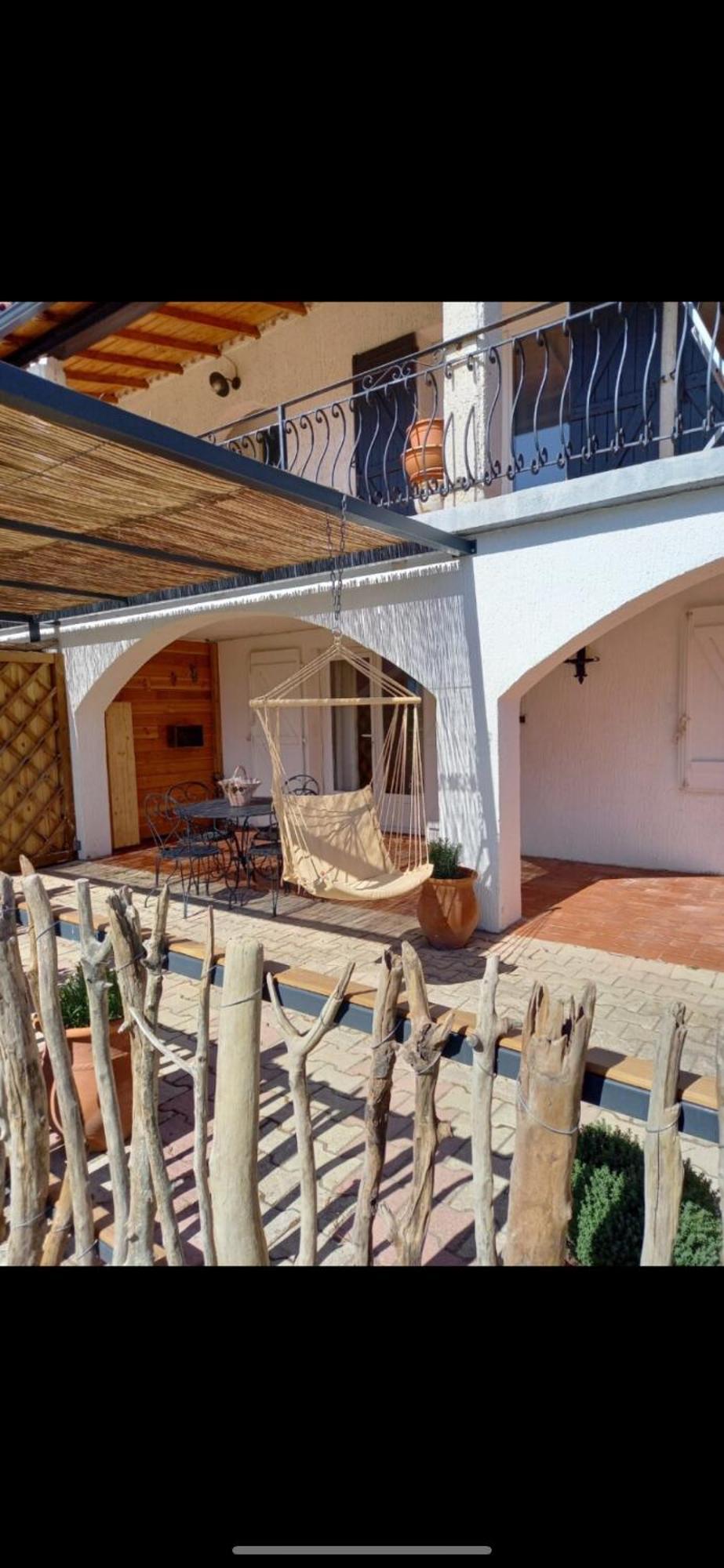 Les Flo Location Apartment Aigues-Mortes Exterior photo